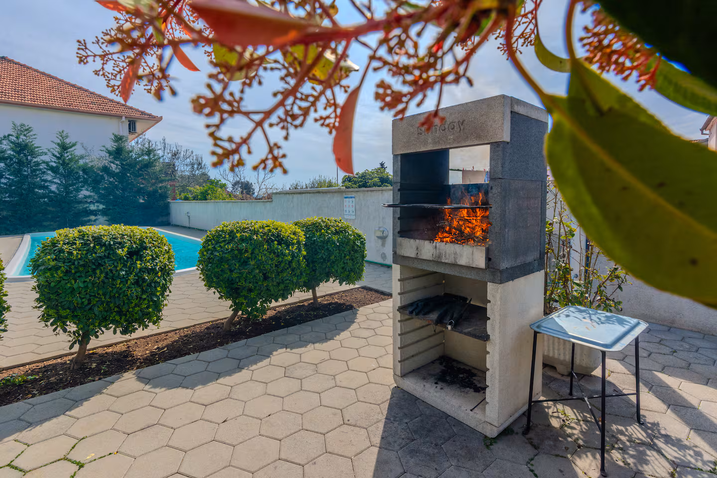 0ee83102-b1c4-4c81-b4d8-fba3295a8fe0